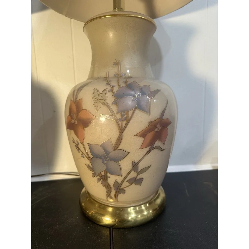 Vintage Floral Ginger Jar Table Lamps Matching Pair Brass Base Asian Style 28.5